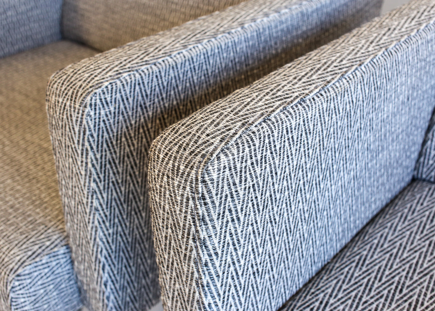 Heigt-adjustable Box Swivel Chairs - five available