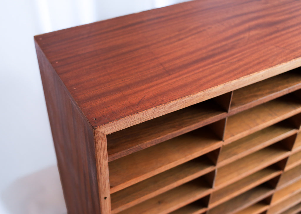 Pigeon Hole Shelf