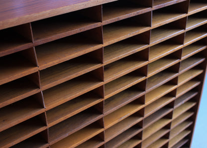 Pigeon Hole Shelf