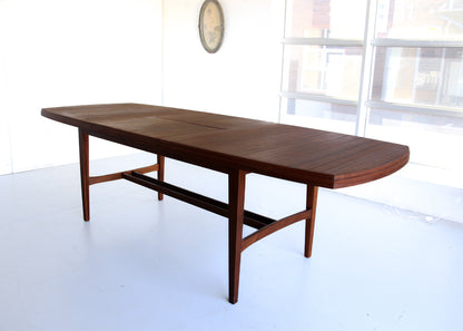 Extendable 1960's Dining Table