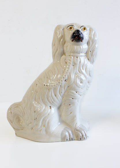 19th Century English Pair of Porcelain Staffordshire Spaniels Dogs Large