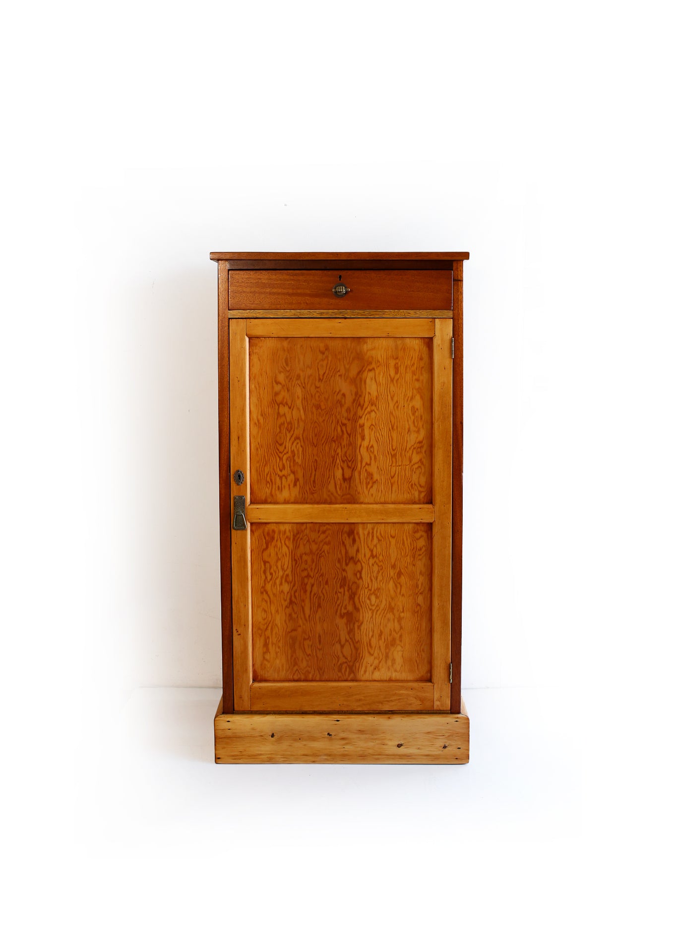 Vintage Kitchen or Linen Cupboard
