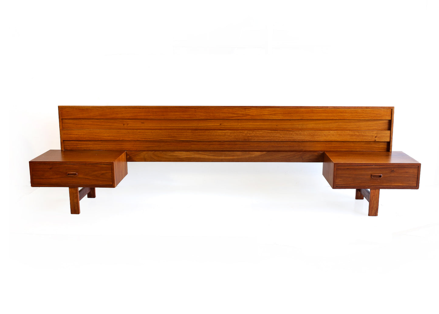 Queen Kiaat Headboard with Pedestals