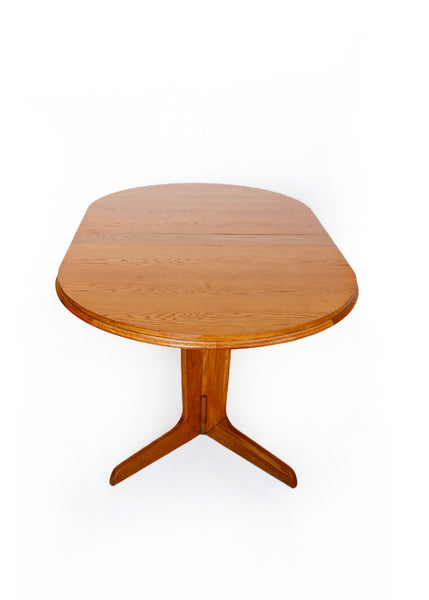 Vintage Extendable Dining Table