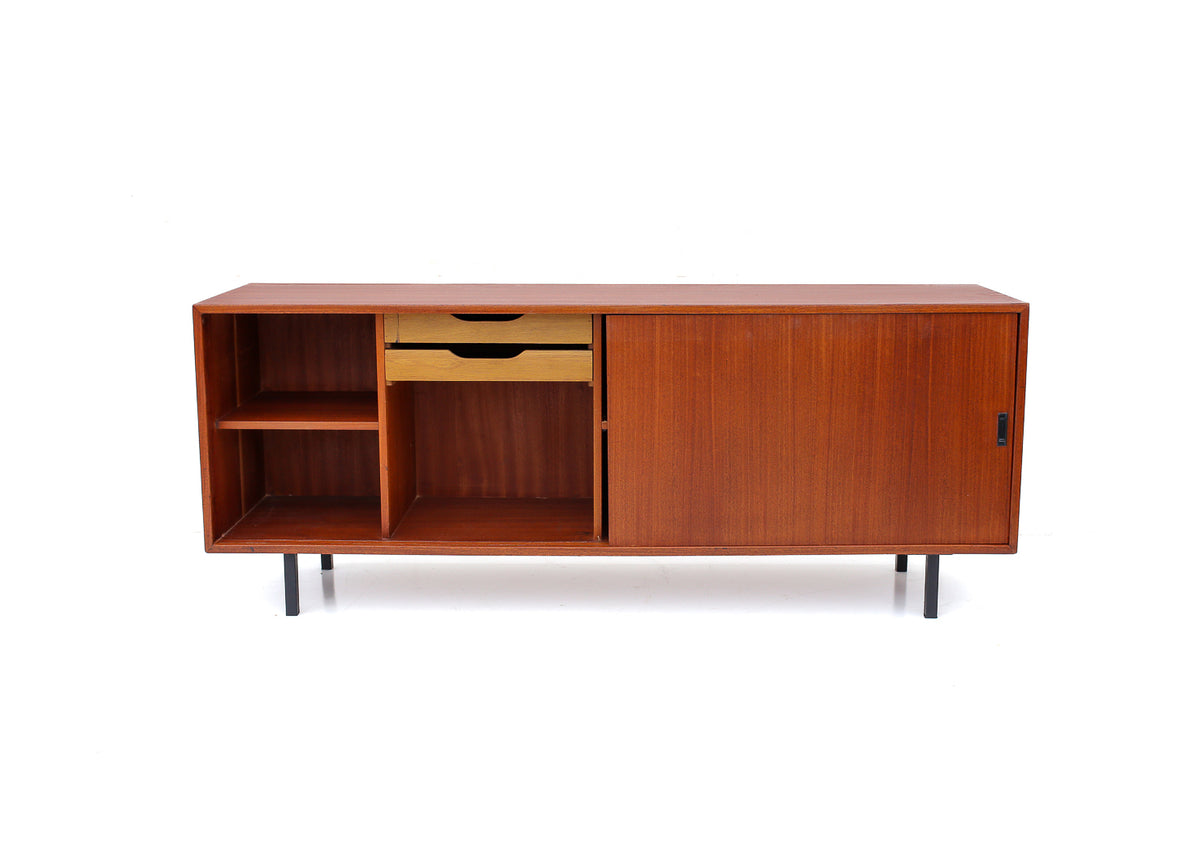 Frystark Sideboard