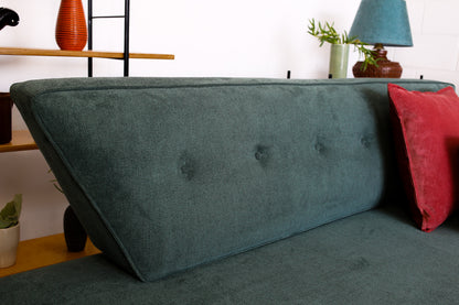 Vintage Style Ooh-Lala Daybed