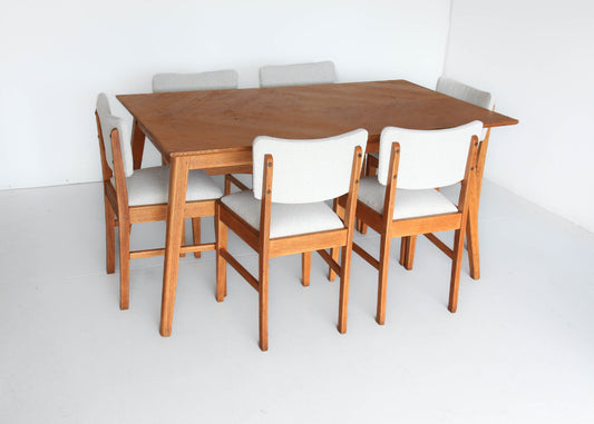 Mid-Century Modern Oak Dining Table
