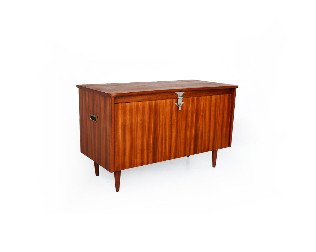 Mid-Century Kist with Tapered Legs and Shaped Top