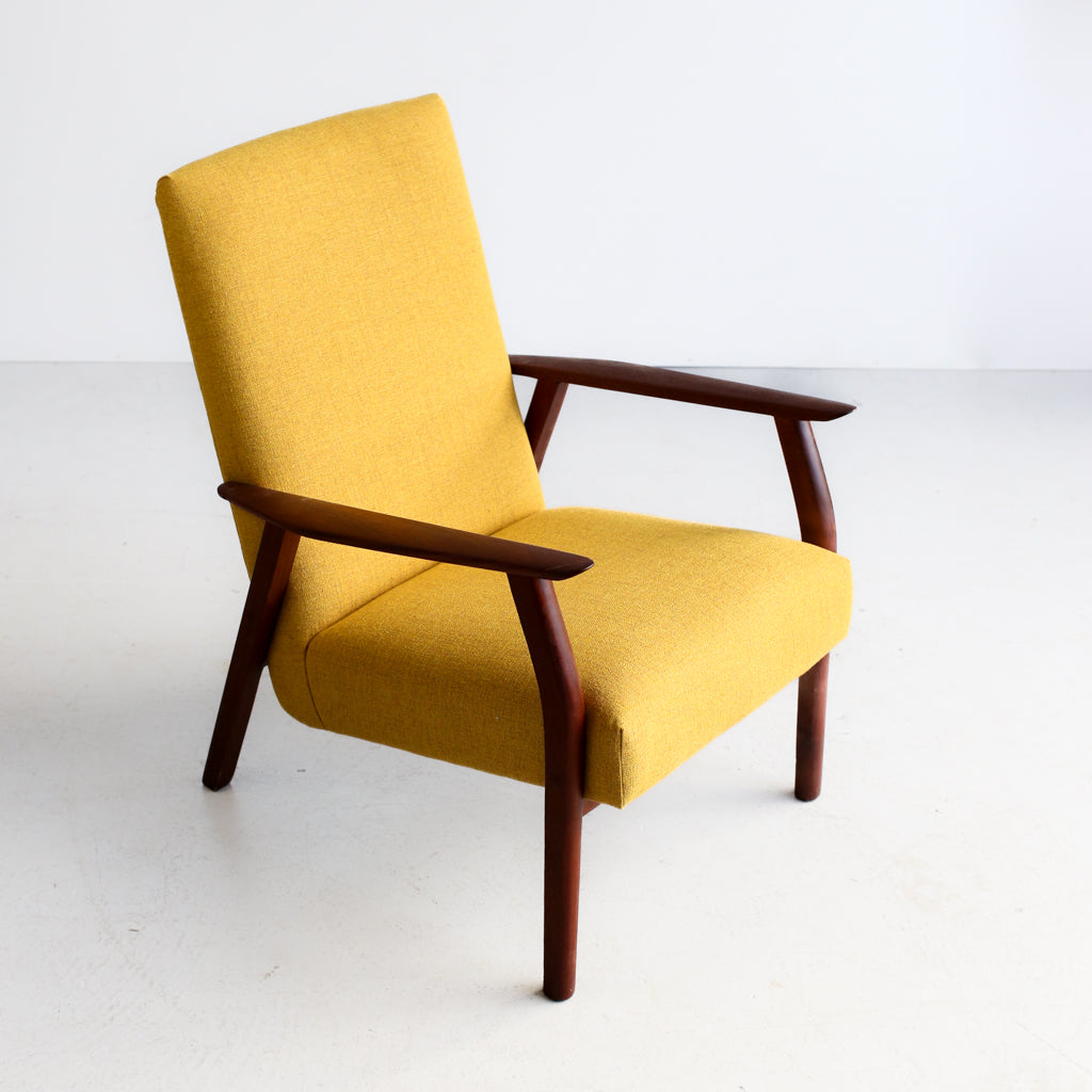 Sapele Frame MCM Armchair – Huisraad Modern