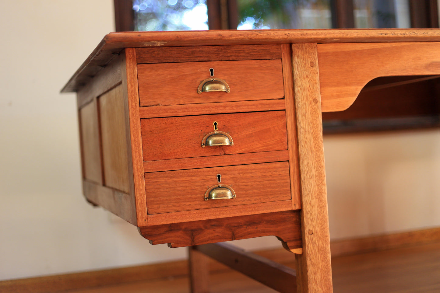 Large Government Desk