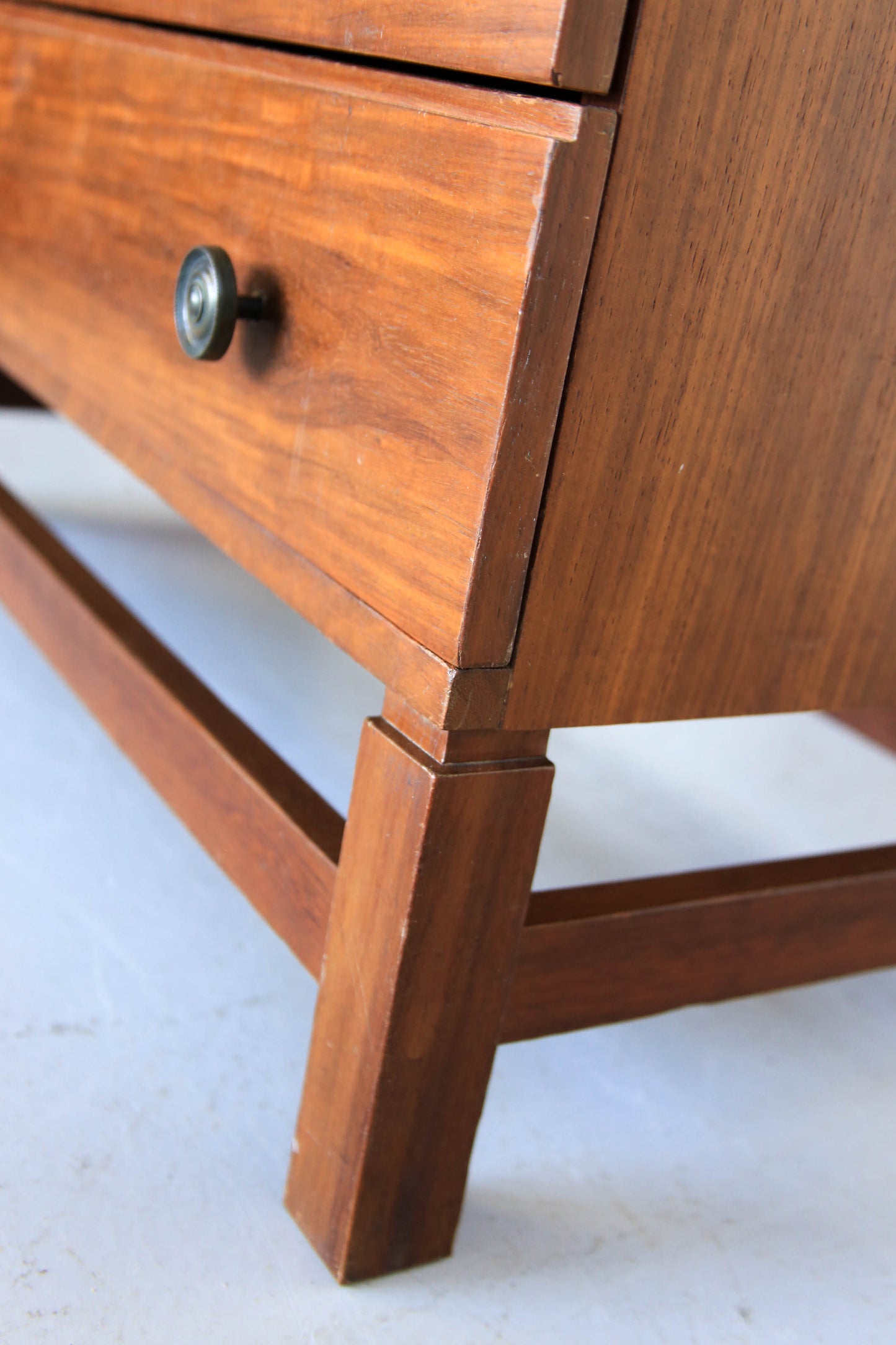 Duros Chest of Drawers
