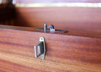 Vintage Kist with Drawer