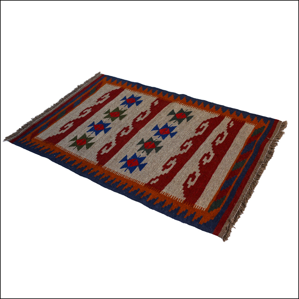 Handmade Shiraz Persian Kelim