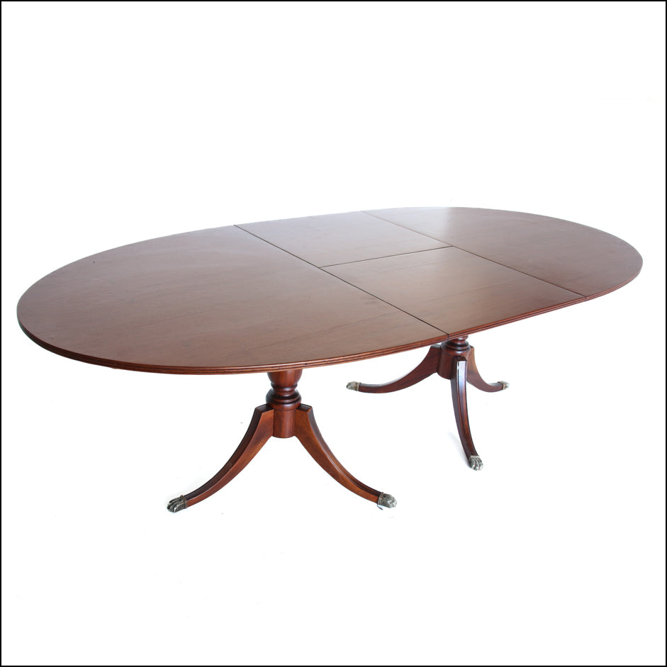 Extendable Oval Dining Table