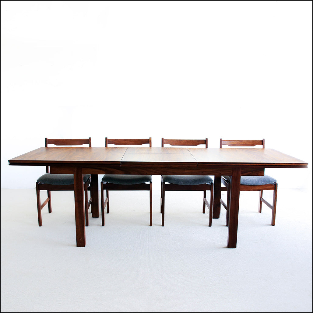 Extendable Kiaat Dining Table