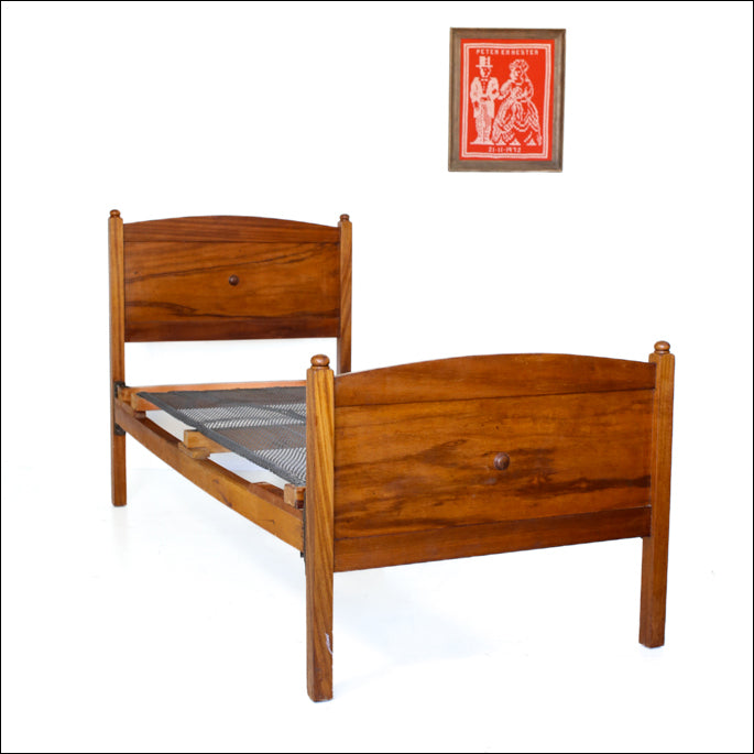 Vintage 3/4 Bed