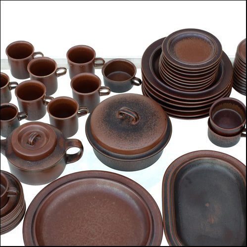 Arabia Crockery