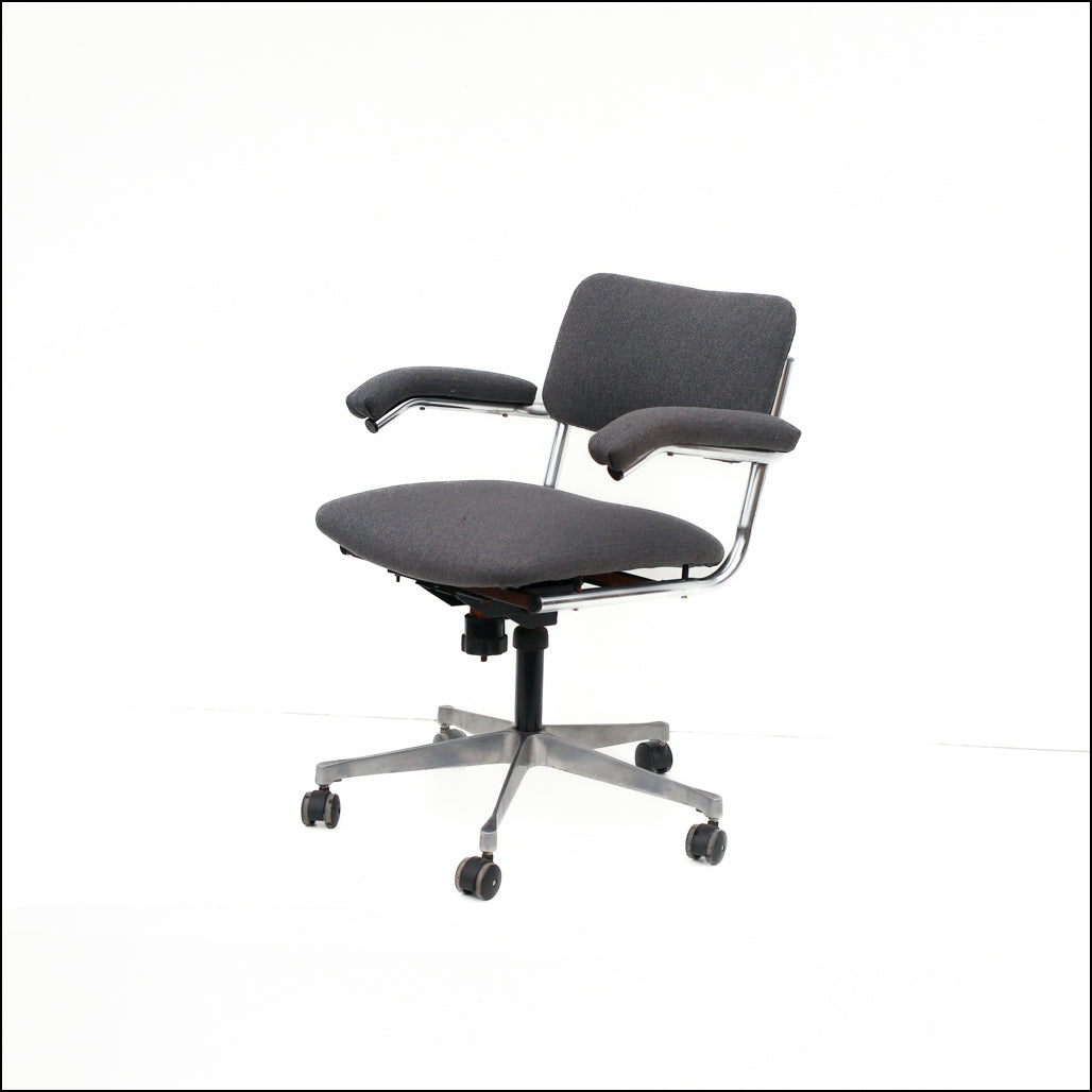 Industrial Style Swivel Chair