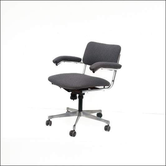 Industrial Style Swivel Chair