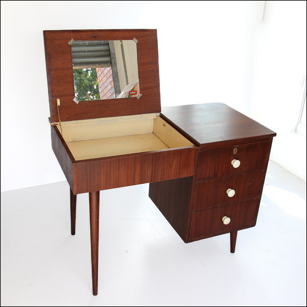 Duros Desk with a Flip Top