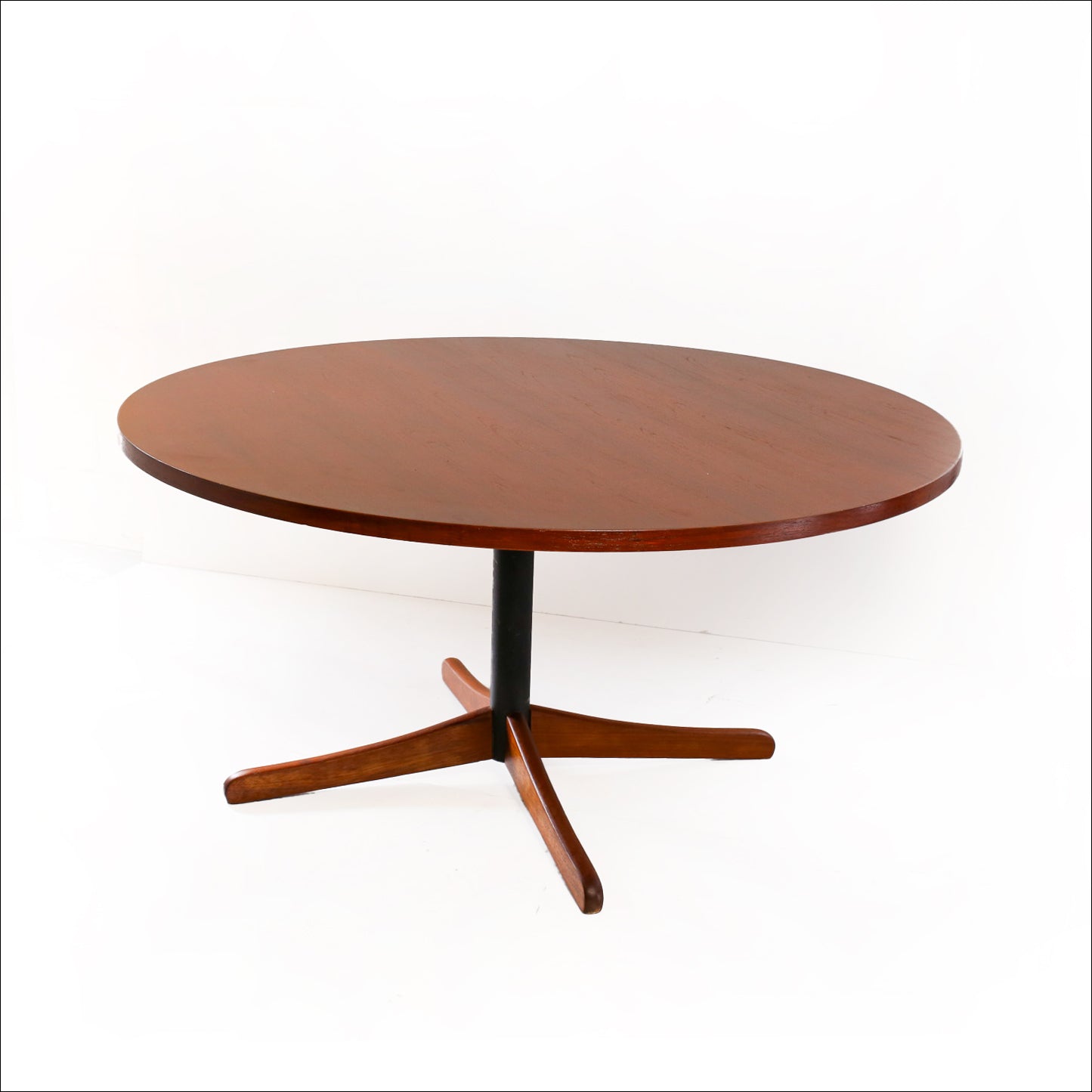 Round Mid-century Dining Table