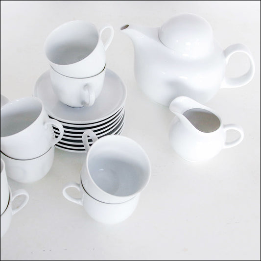 Vintage 23 Piece Arzberg Germany White Porcelain Tea Set