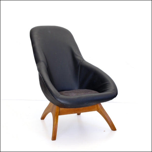 Pod Lounge Chair in the Style of Lurashell (UK 1960s)