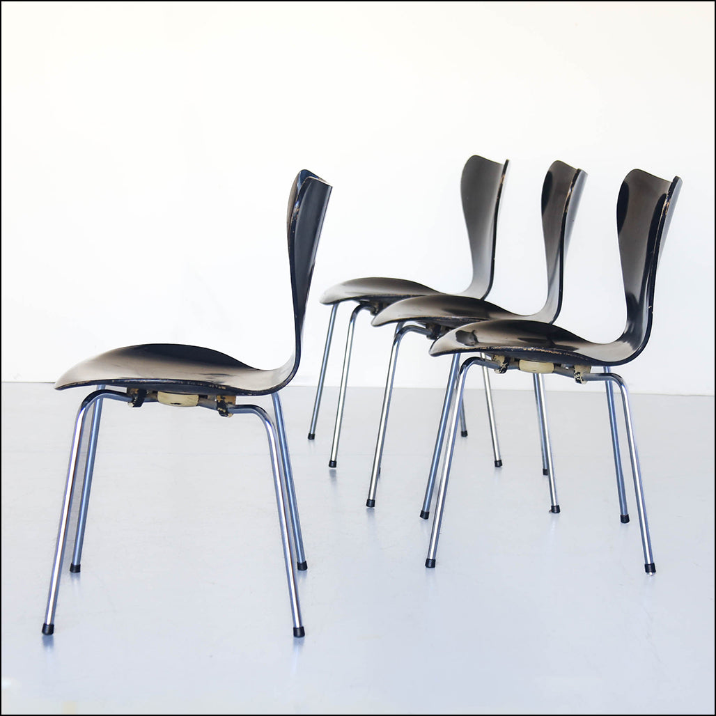 A Set of Four Series 7 Chairs by Arne Jacobson for Fritz Hansen
