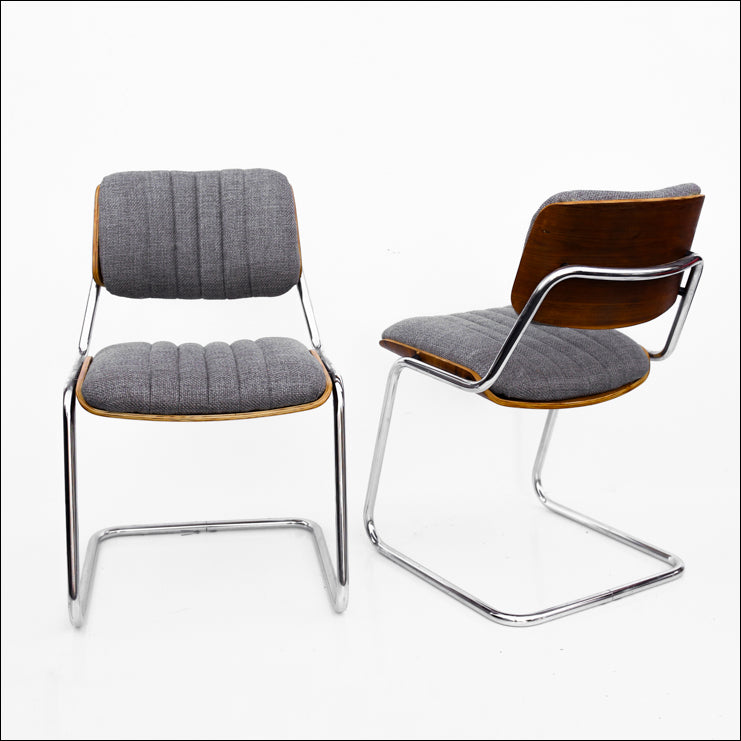 A Pair of Giroflex Stoll Cantilever Chairs, 1970s Switzerland