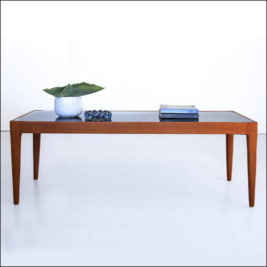 The Huisraad Modern Piekfyn Coffee Table - small and large