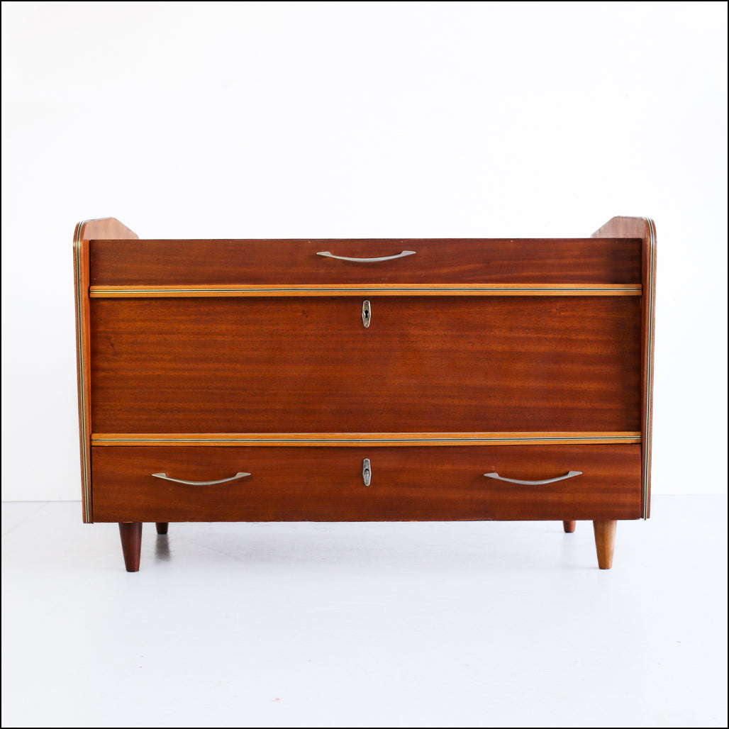 Mid-Century Modern Kist