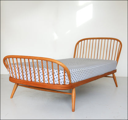 Ercol Windsor Divan Bed, Model 358