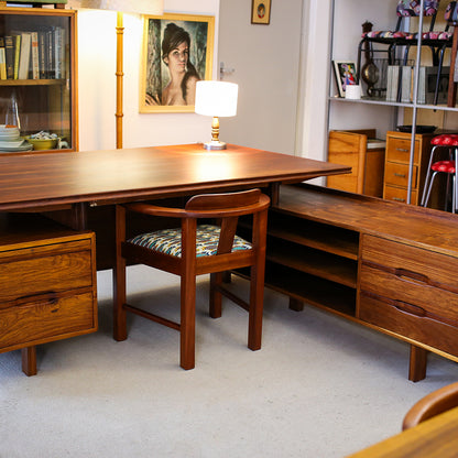 Large L-shaped Desk for the Boss