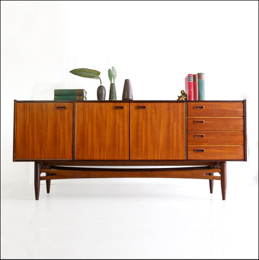 Teak Frystark Sideboard