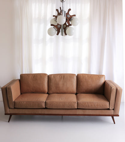 The Huisraad Modern Luísa Leather Sofa