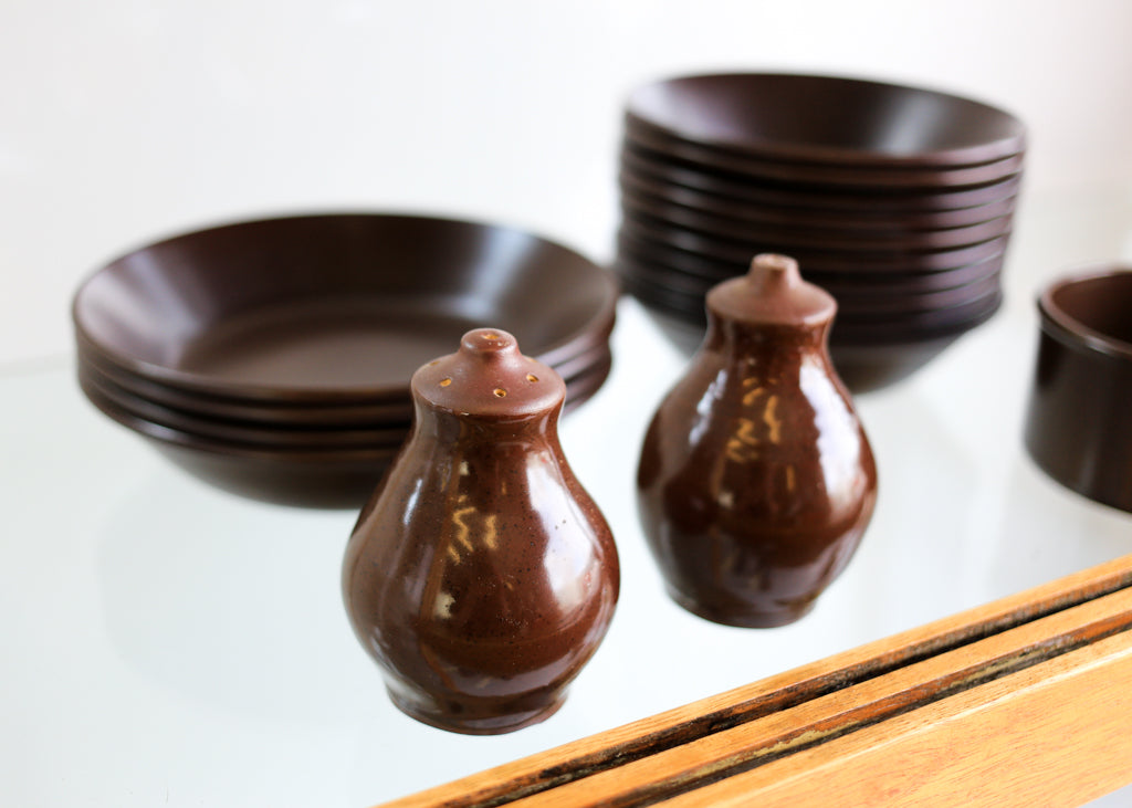24 Piece Vintage 'Stonehenge Midwinter' Dinnerware
