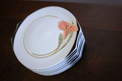Set of Eight Villeroy & Boch 'Iris' Cake Plates