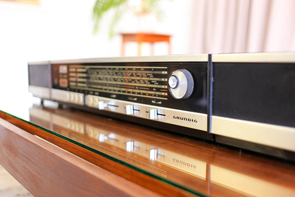 1970's Grundig Shelf Radio