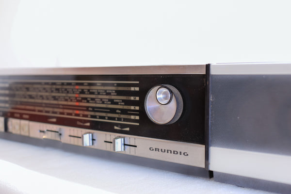 1970's Grundig Shelf Radio