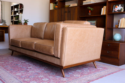 The Huisraad Modern Luísa Leather Sofa