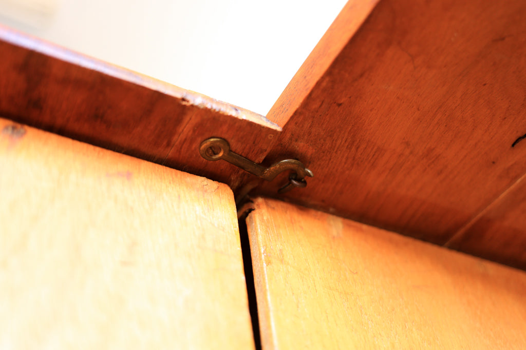 Rare Mumenthaler and Meyer 'Magic Box'