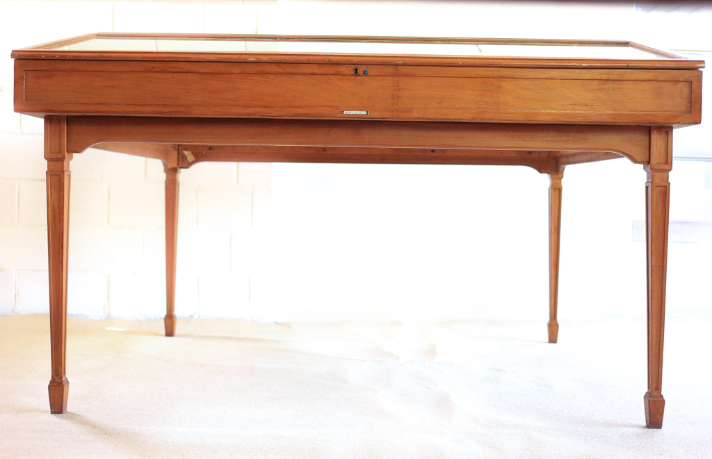 Brimble & Briggs Flip Top Display Cabinet