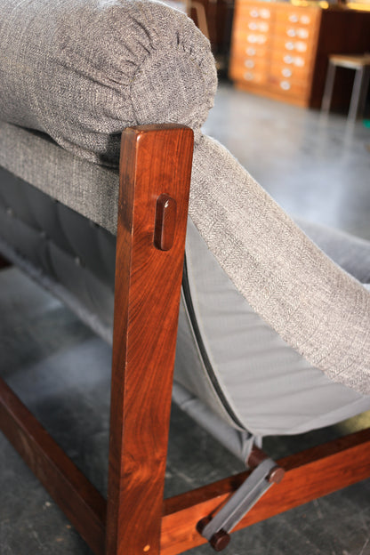 Grafton Everest Brasilian Style Sling Couch