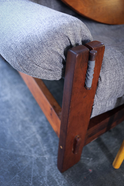 Grafton Everest Brasilian Style Sling Couch