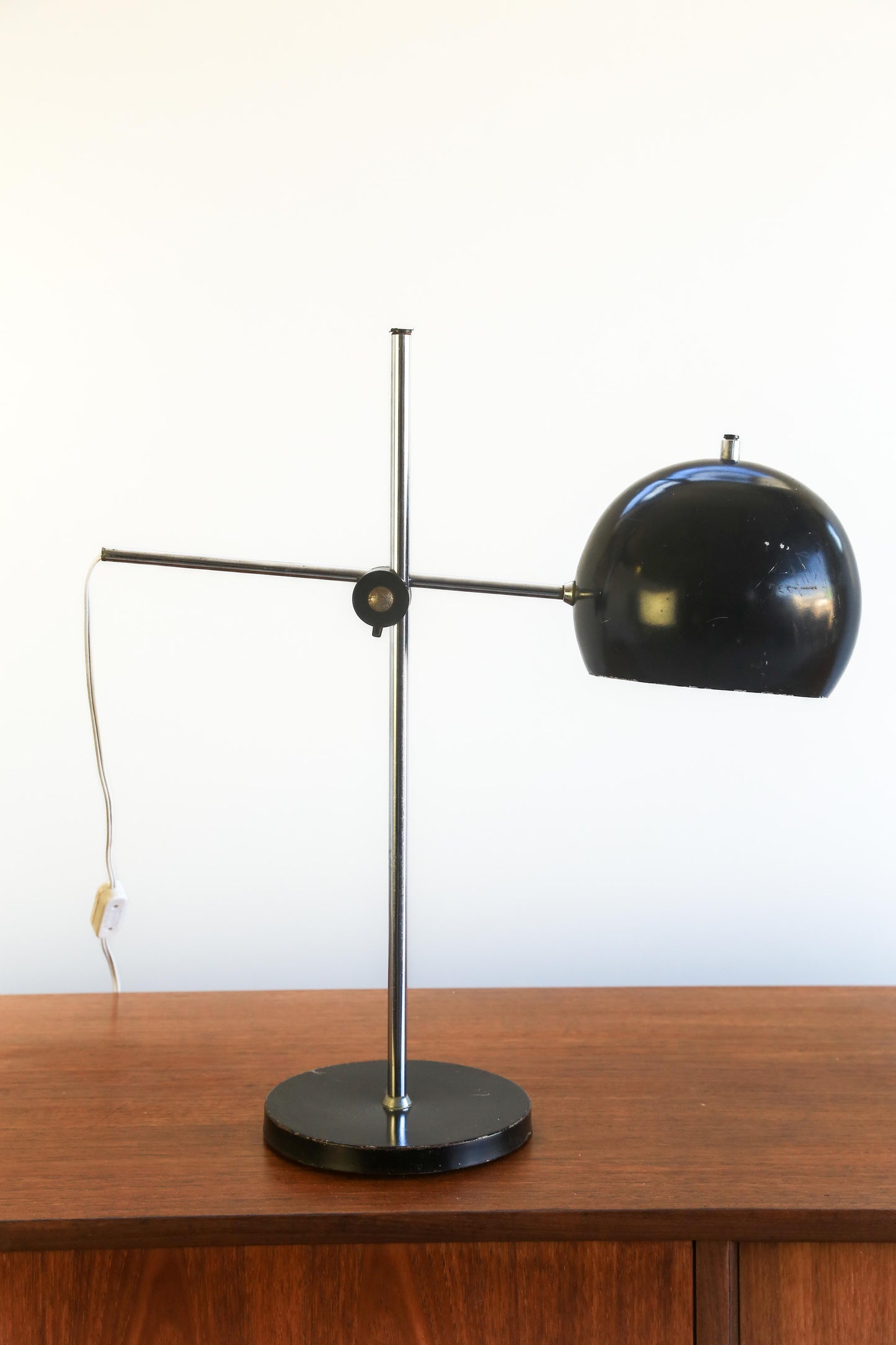 Vintage Black Eyeball Lamp