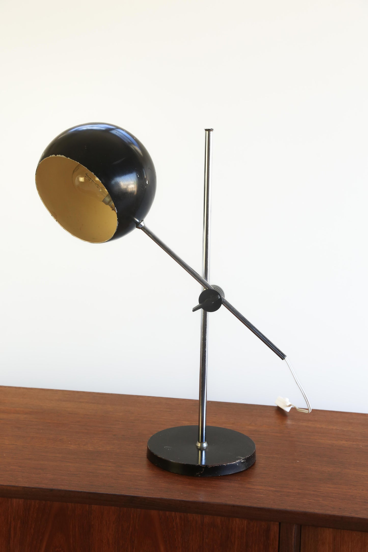 Vintage Black Eyeball Lamp