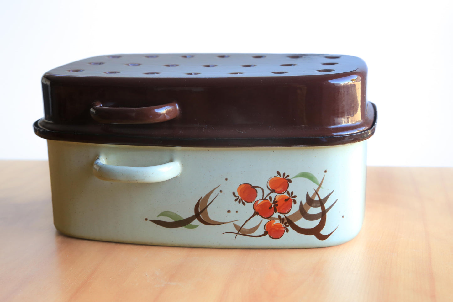 Retro Pointerware Roaster