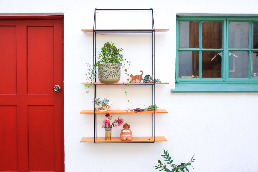 The Huisraad Modern Wallflower Shelf