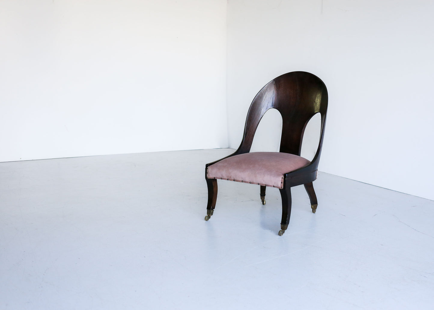 American Mid-Century Spoon Back Chair