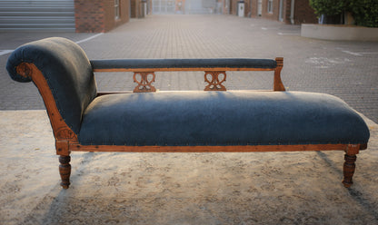 Victorian Chaise Longue